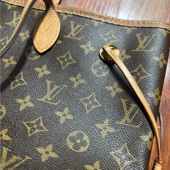 Louis Vuitton Neverfull MM Brown Monogram Bag AUTHENTIC - Picture 4 of 10